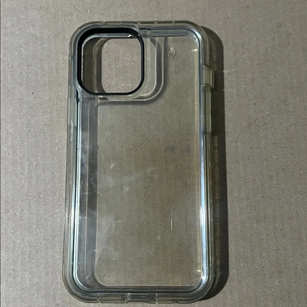 Apple iPhone 15 Pro Max Clear Protective Phone Case